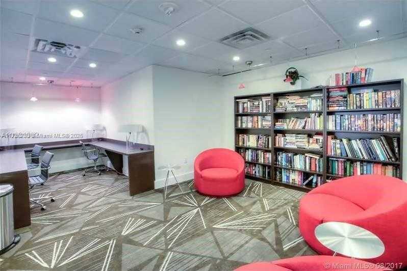Small Image of 5701 COLLINS AVE #1011, Miami Beach Number 44
