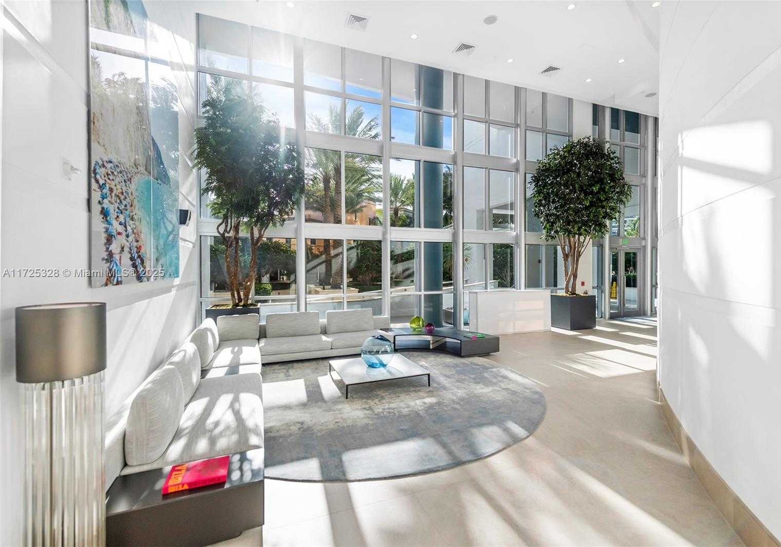 Small Image of 5959 COLLINS AVE #606, Miami Beach Number 26