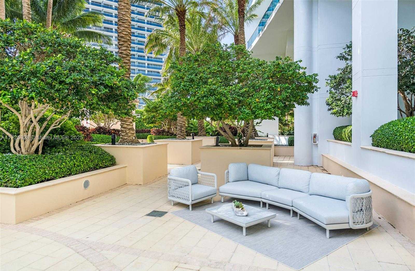 Small Image of 5959 COLLINS AVE #606, Miami Beach Number 32