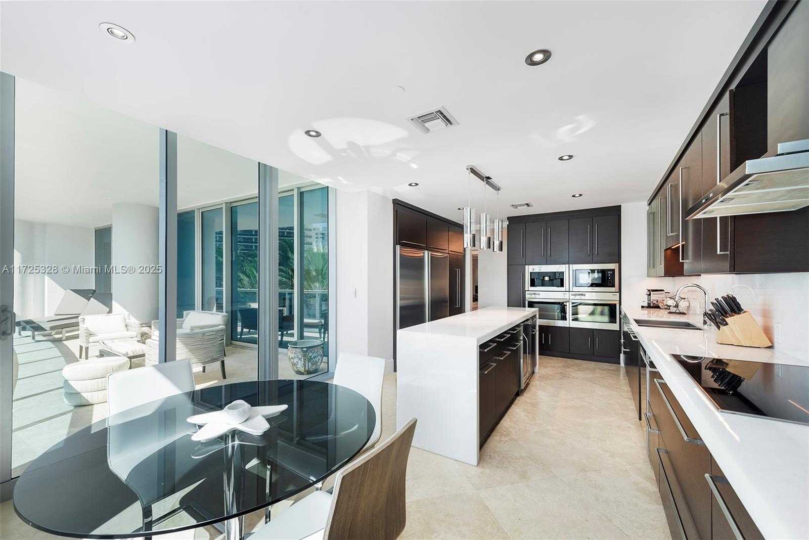 Small Image of 5959 COLLINS AVE #606, Miami Beach Number 5
