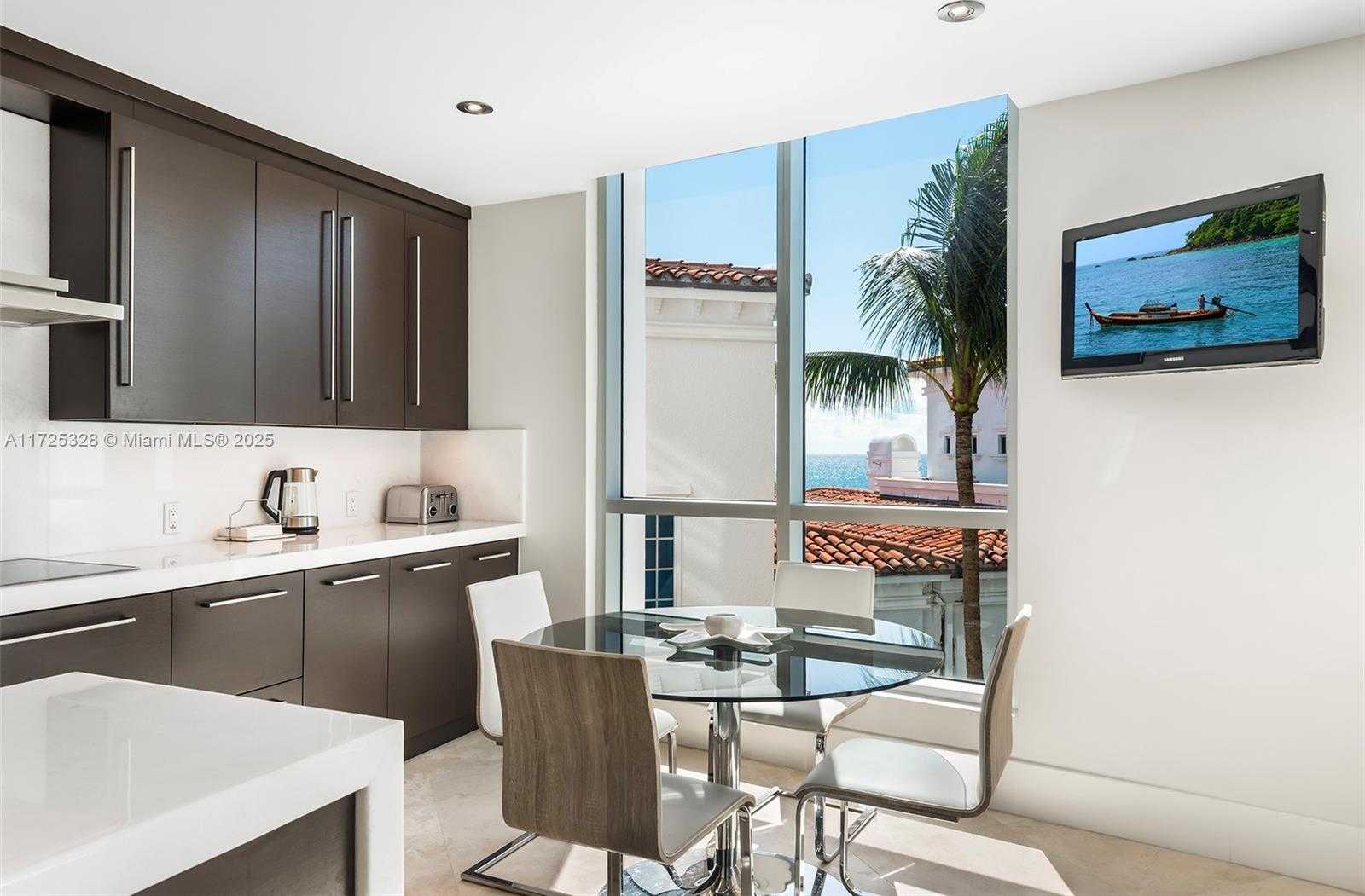 Small Image of 5959 COLLINS AVE #606, Miami Beach Number 6