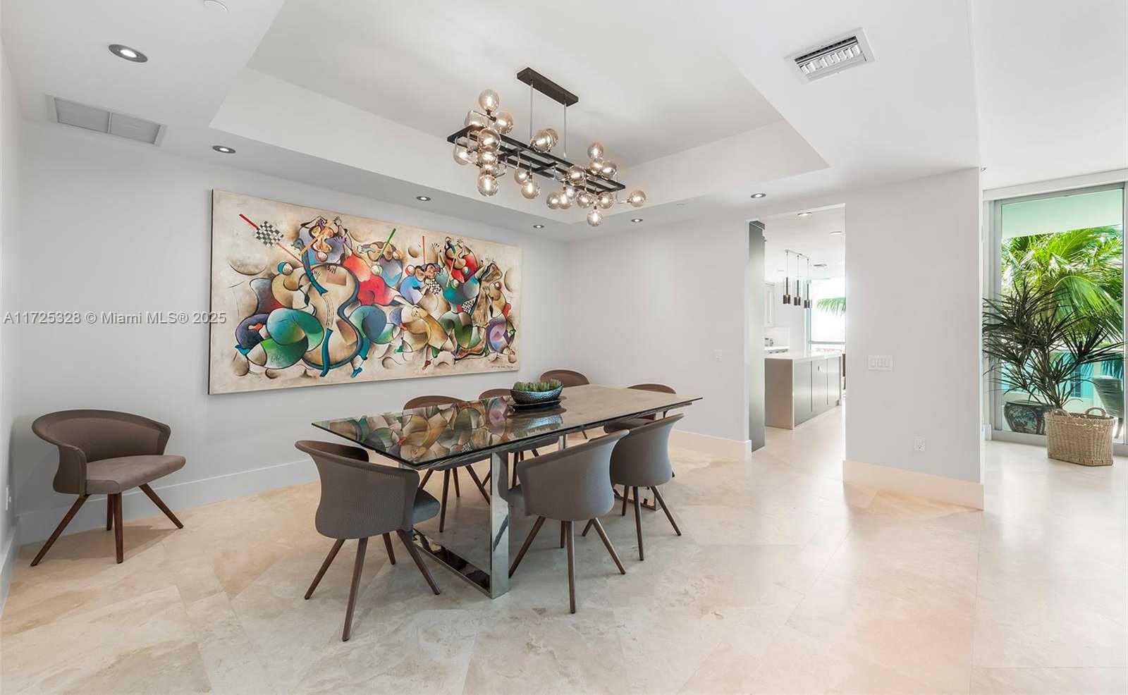 Small Image of 5959 COLLINS AVE #606, Miami Beach Number 8