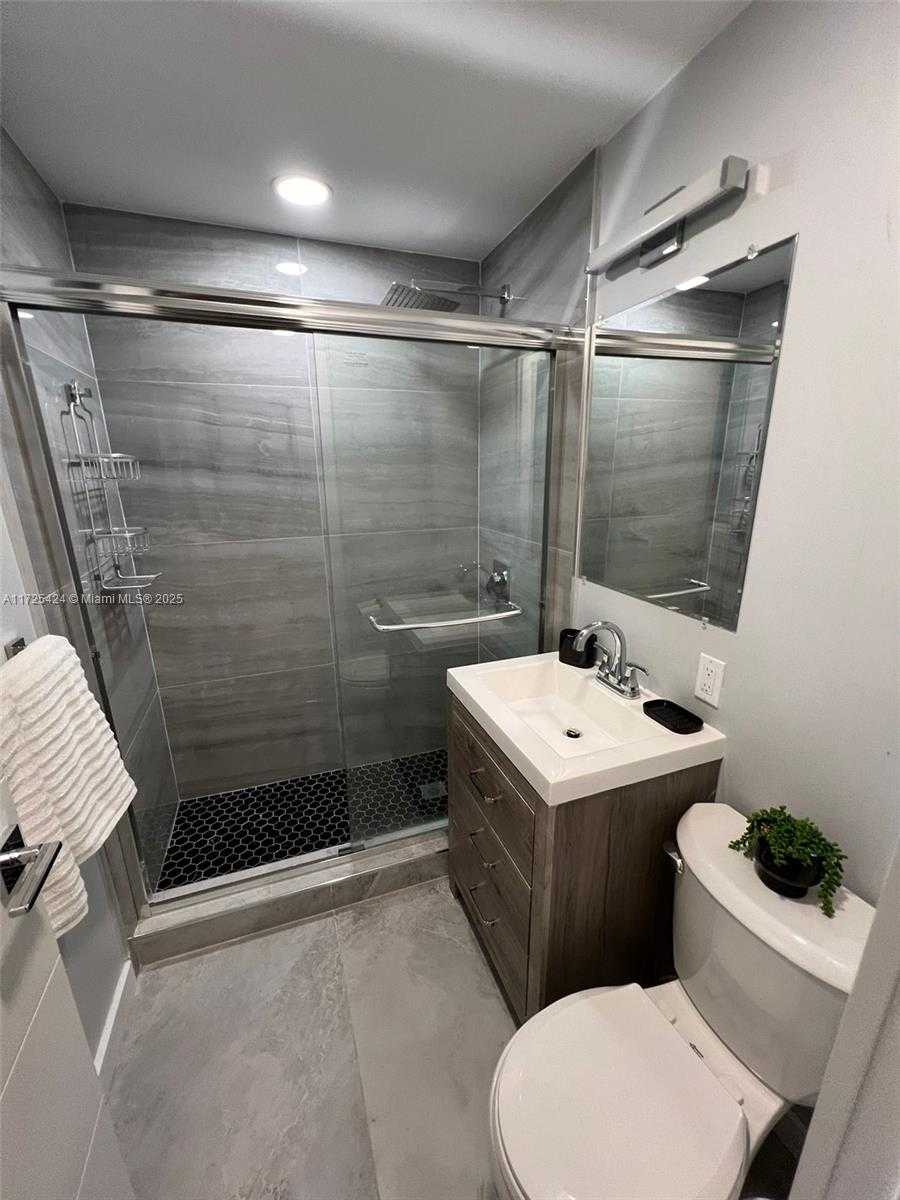 Small Image of 945 79TH TER #1, Miami Beach Number 20