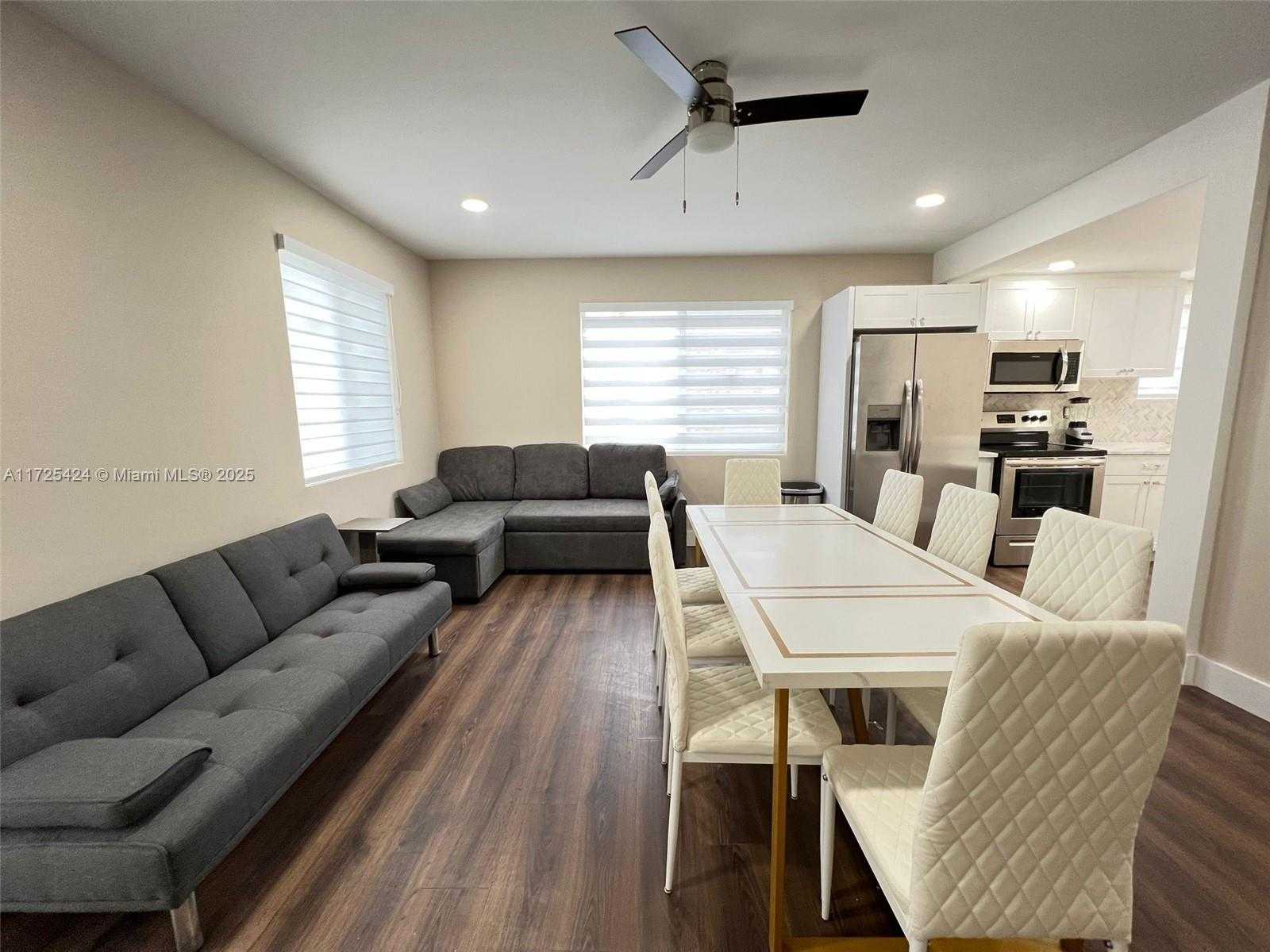 Small Image of 945 79TH TER #1, Miami Beach Number 3