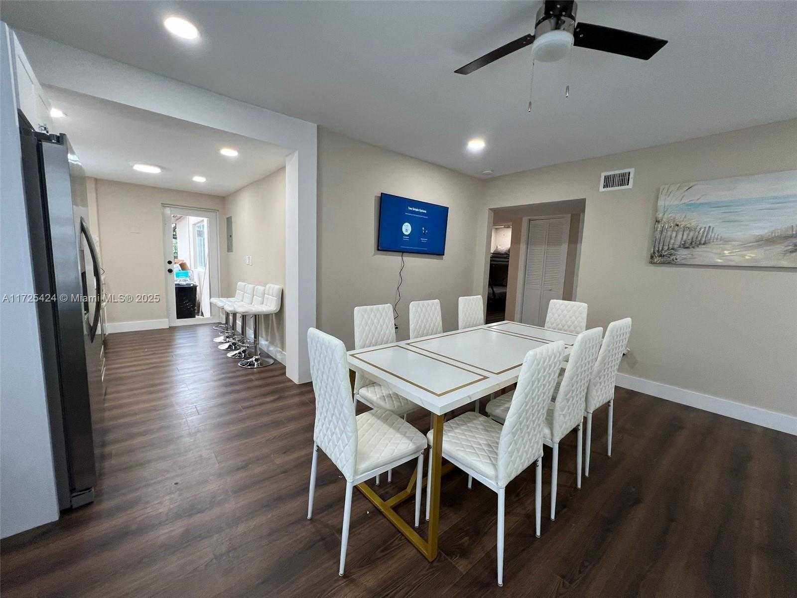Small Image of 945 79TH TER #1, Miami Beach Number 9