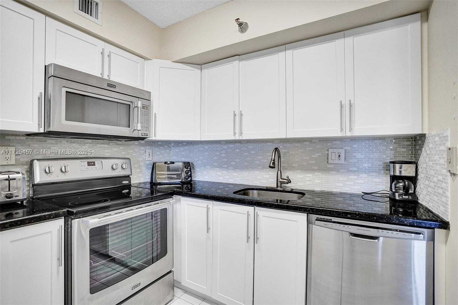 Small Image of 3300 NORTH EAST 191ST ST #303, Aventura Number 12