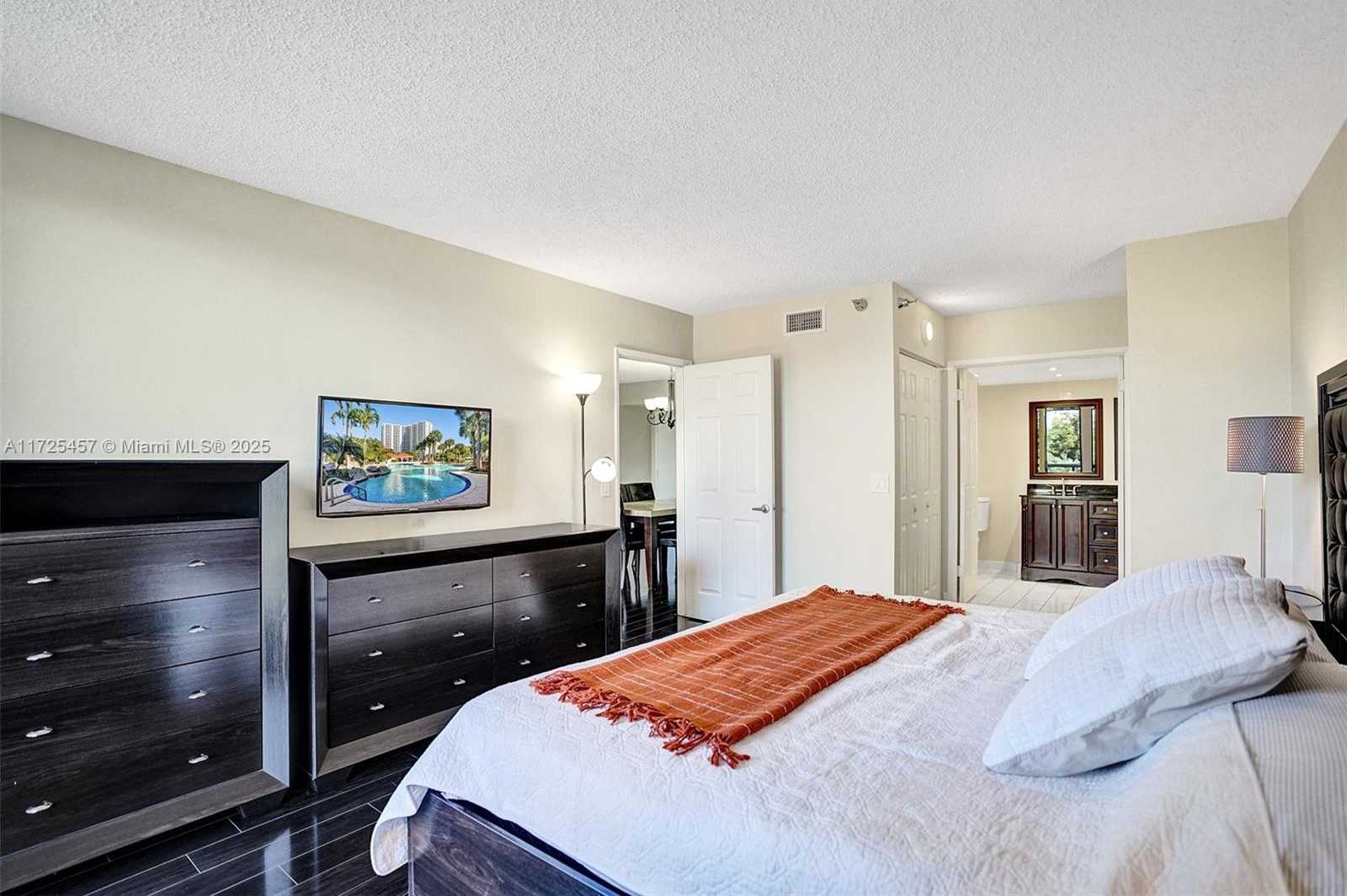 Small Image of 3300 NORTH EAST 191ST ST #303, Aventura Number 16