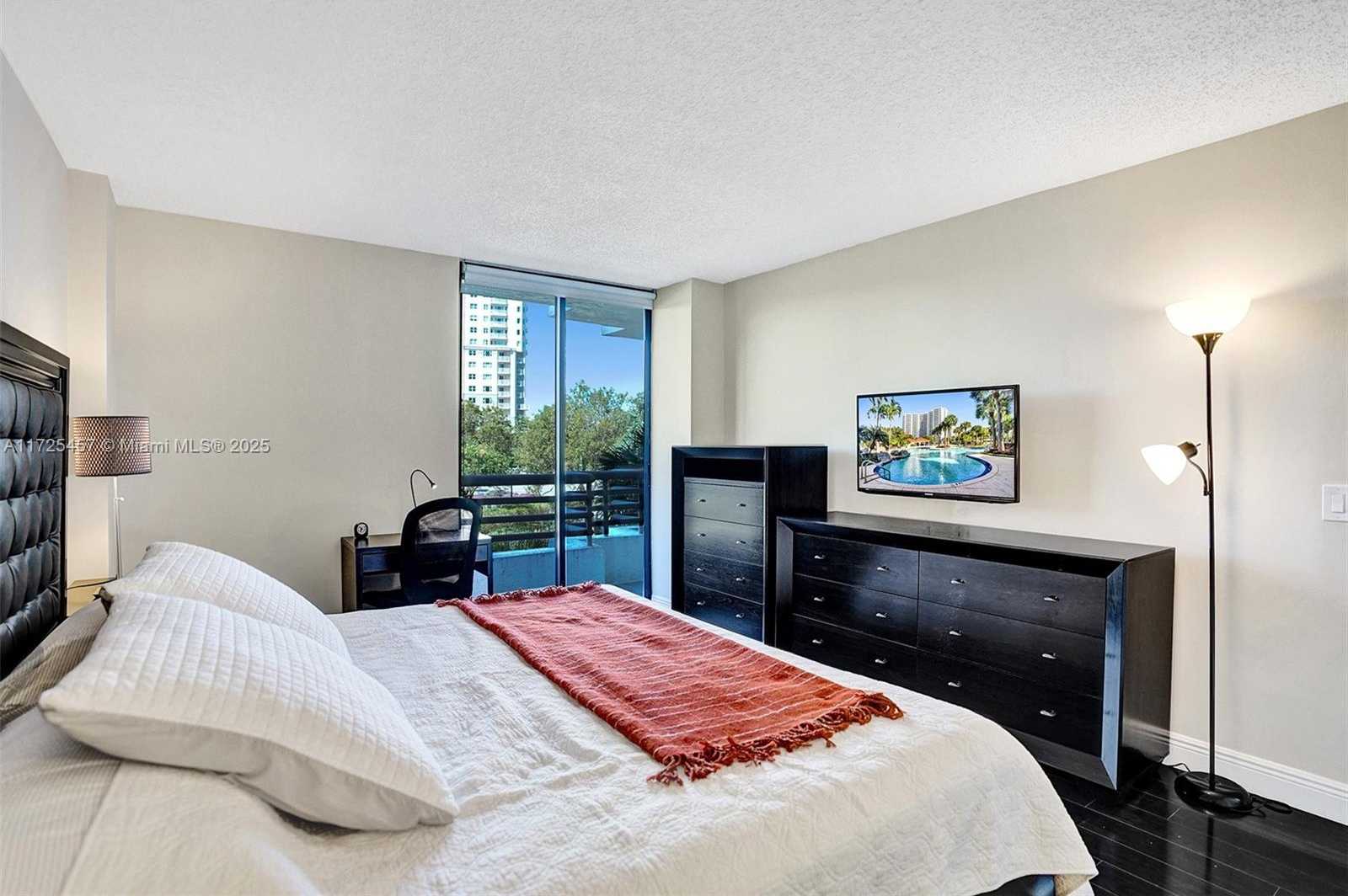 Small Image of 3300 NORTH EAST 191ST ST #303, Aventura Number 17