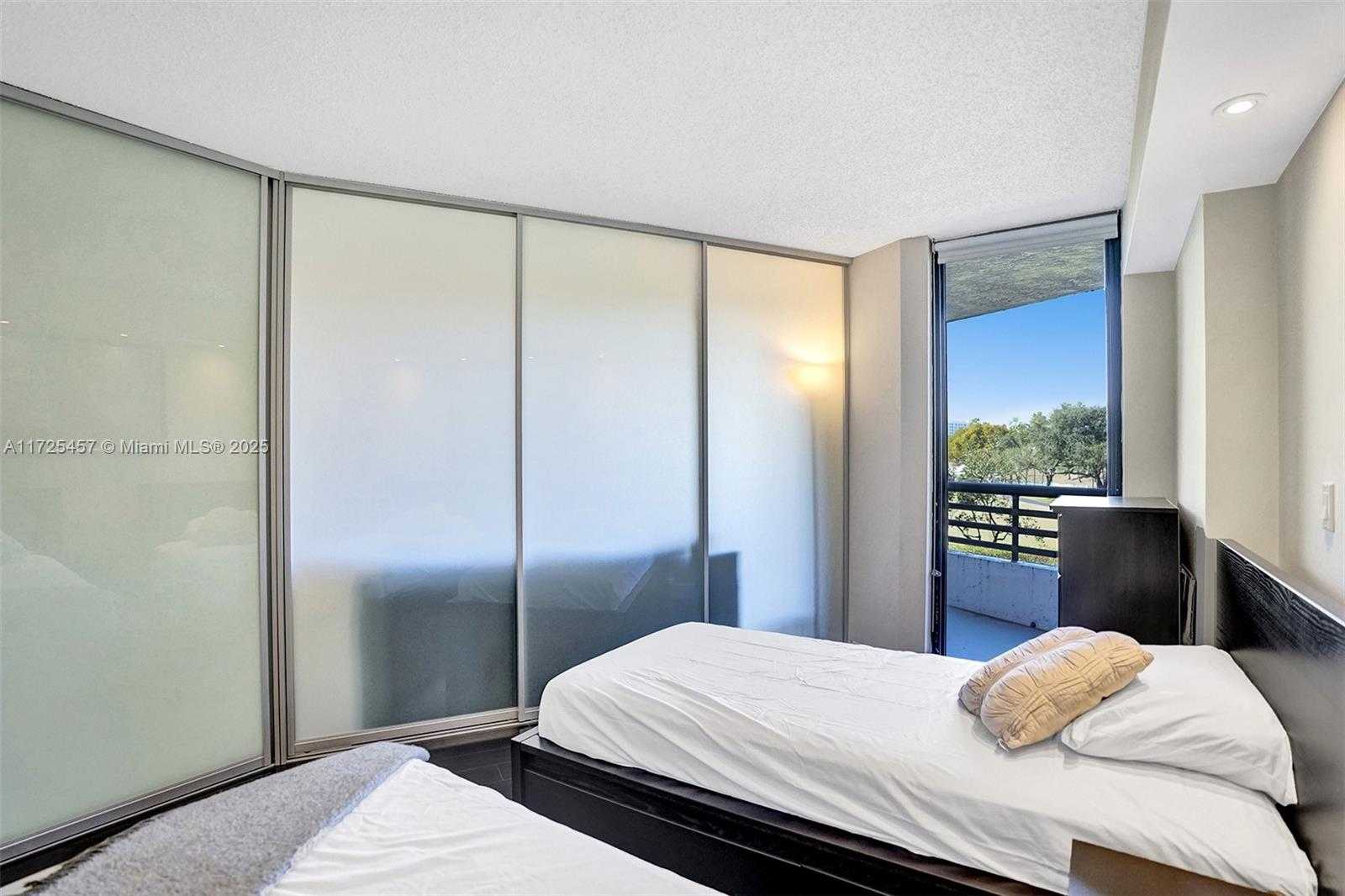 Small Image of 3300 NORTH EAST 191ST ST #303, Aventura Number 22