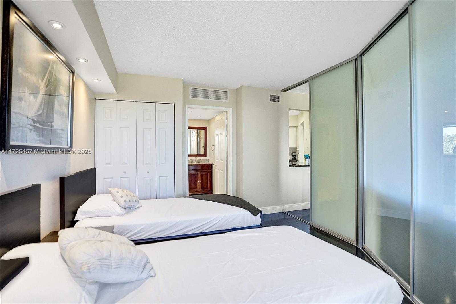 Small Image of 3300 NORTH EAST 191ST ST #303, Aventura Number 23