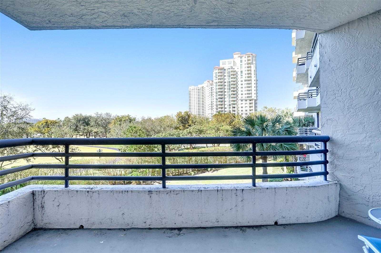 Small Image of 3300 NORTH EAST 191ST ST #303, Aventura Number 26