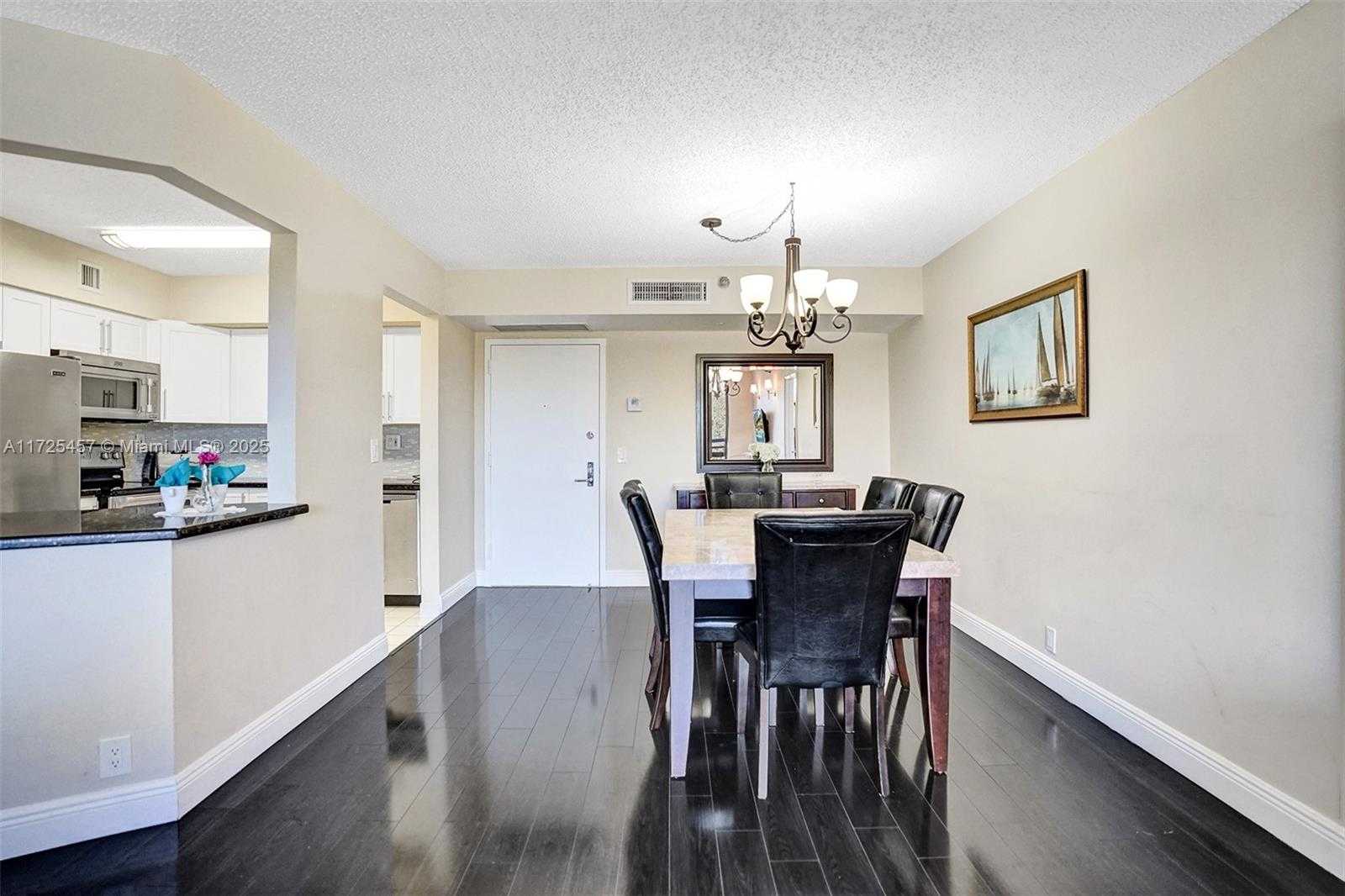 Small Image of 3300 NORTH EAST 191ST ST #303, Aventura Number 4