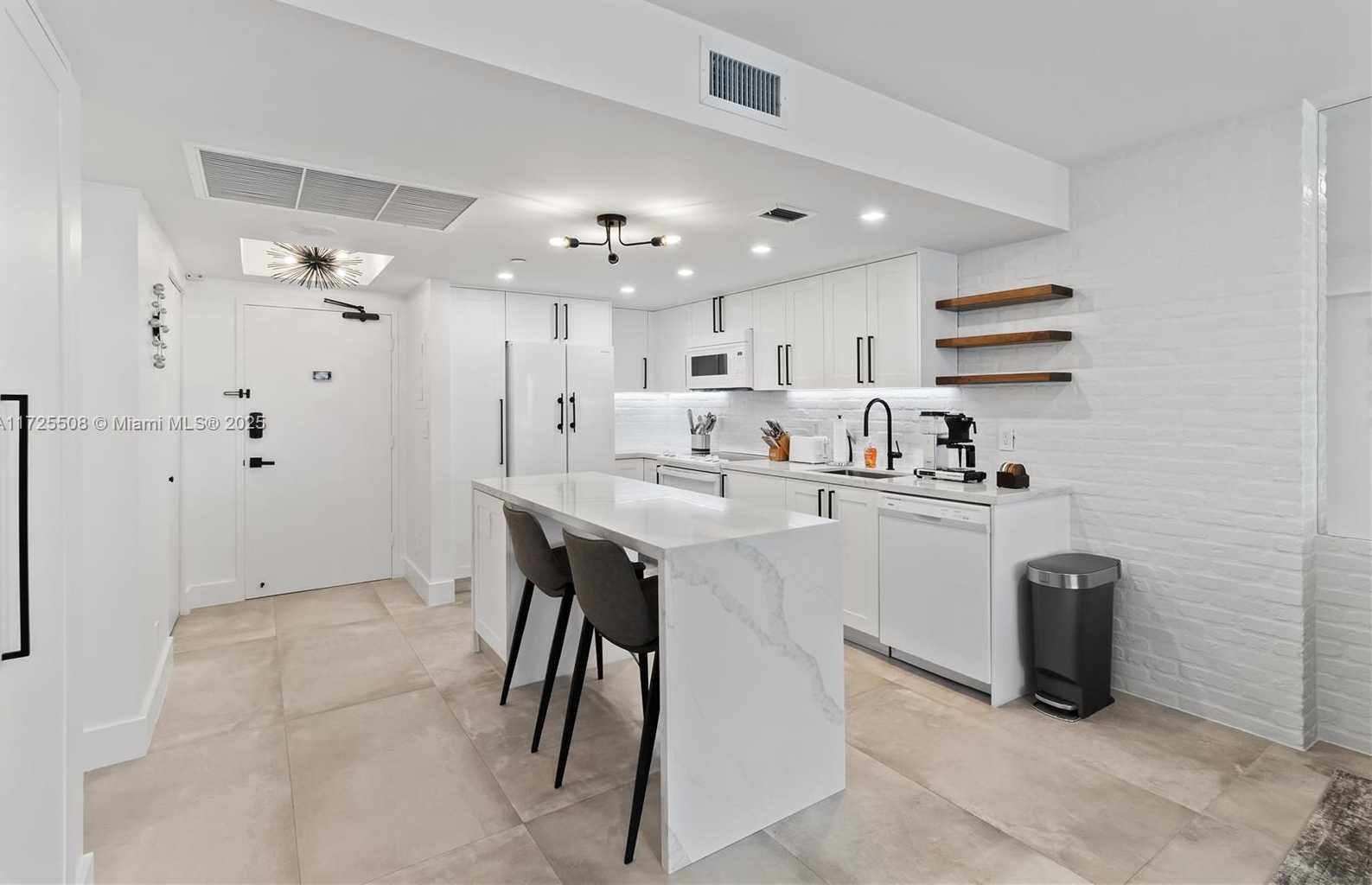 Small Image of 100 LINCOLN RD #1033, Miami Beach Number 11