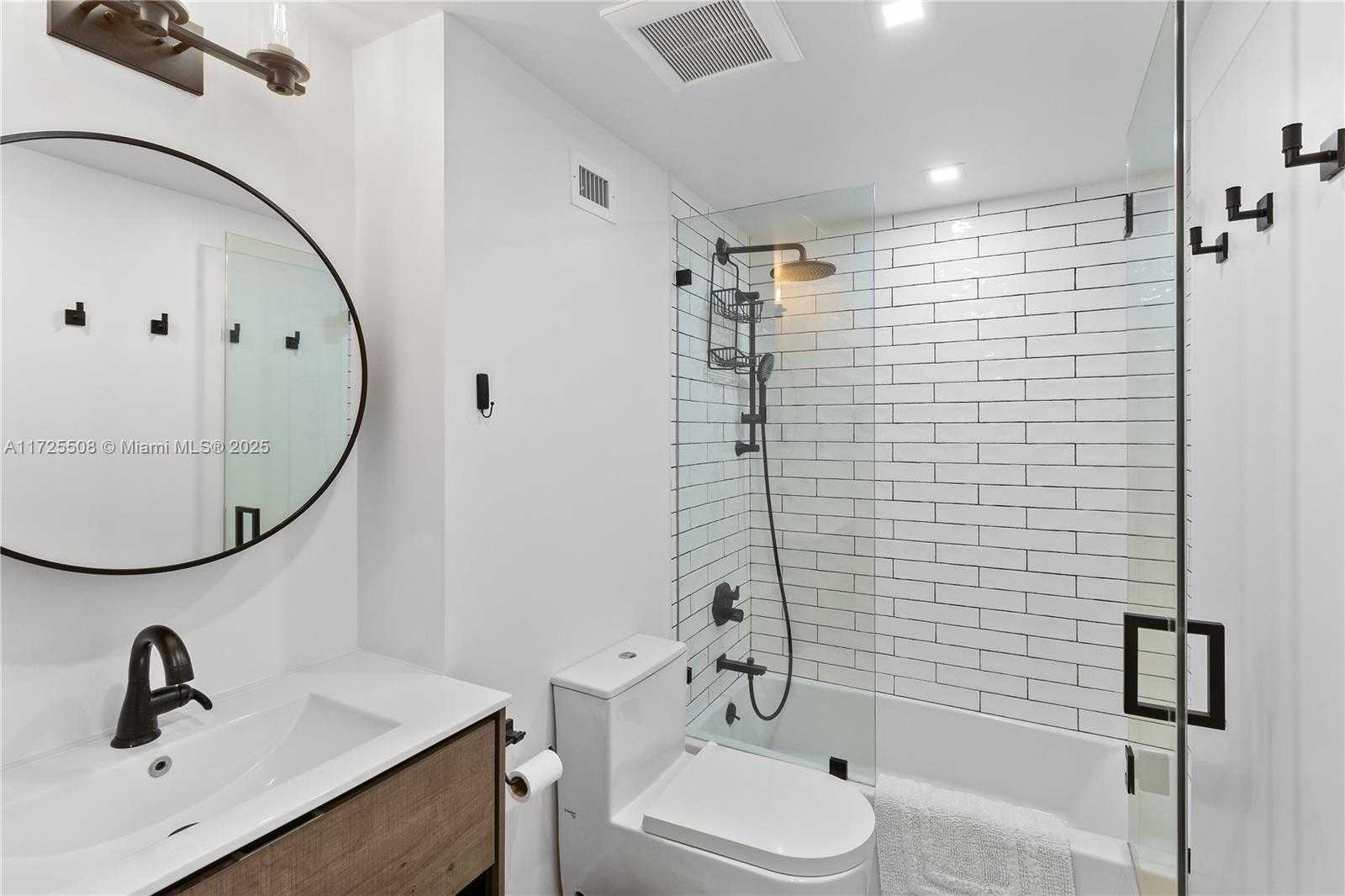 Small Image of 100 LINCOLN RD #1033, Miami Beach Number 17
