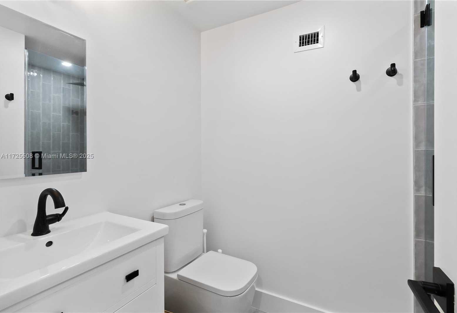 Small Image of 100 LINCOLN RD #1033, Miami Beach Number 20