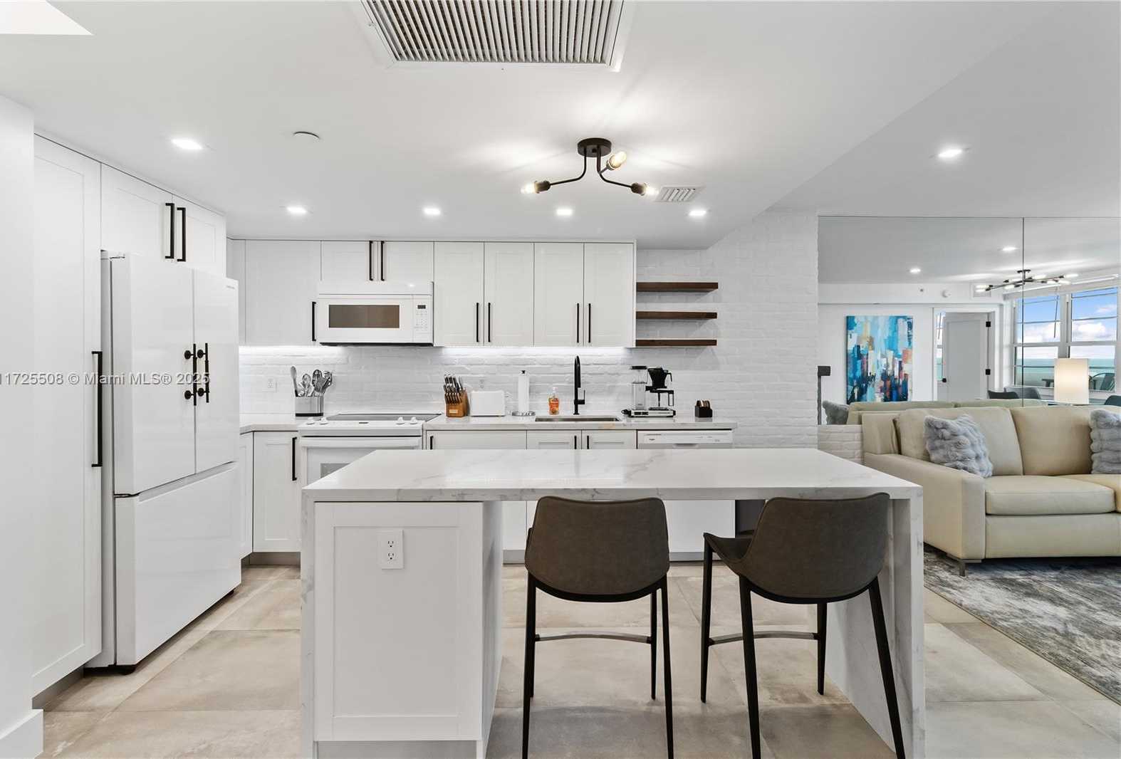 Small Image of 100 LINCOLN RD #1033, Miami Beach Number 8