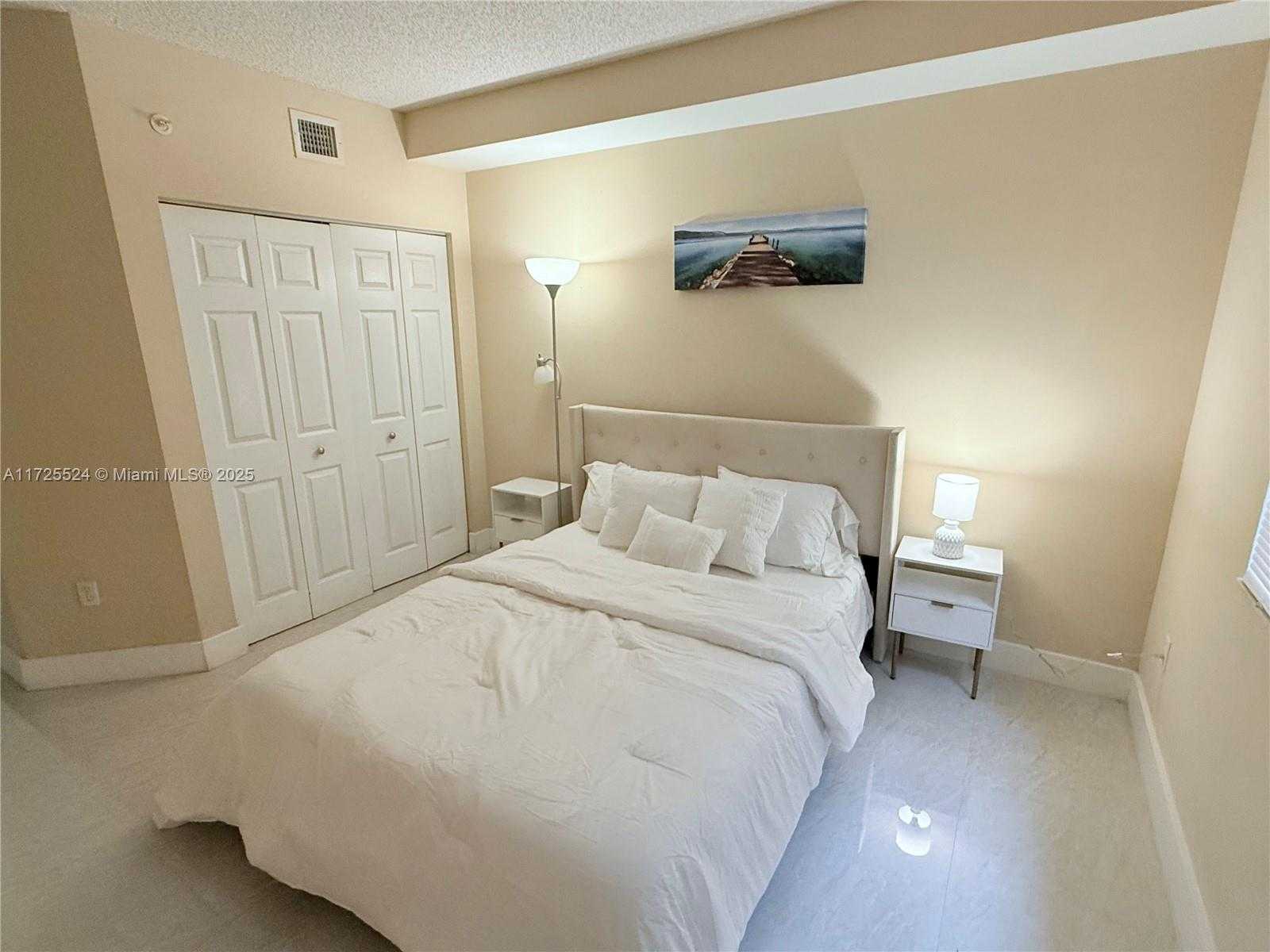 Small Image of 17150 NORTH BAY RD #2102, Sunny Isles Beach Number 11