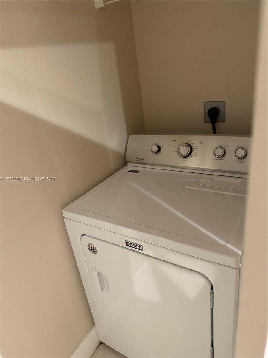 Small Image of 17150 NORTH BAY RD #2102, Sunny Isles Beach Number 20