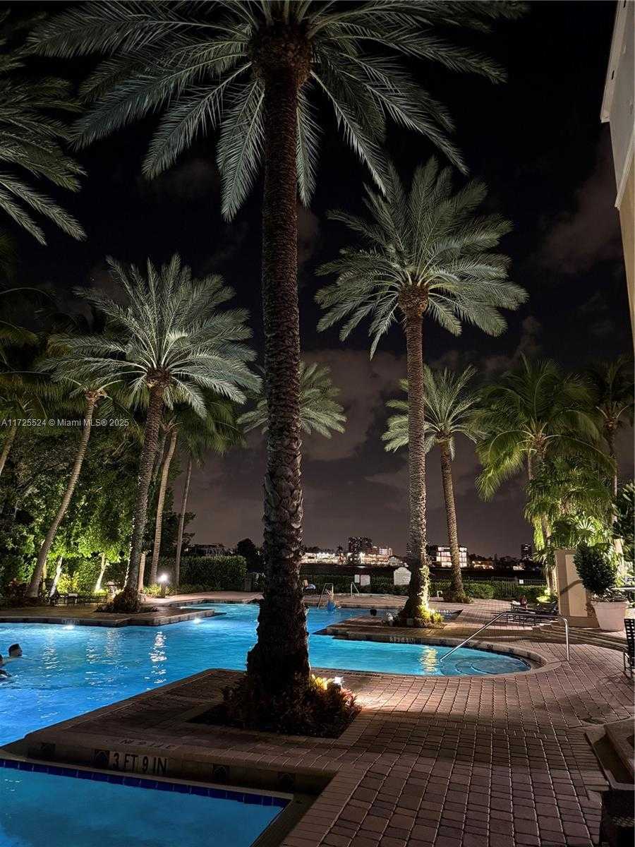 Small Image of 17150 NORTH BAY RD #2102, Sunny Isles Beach Number 21