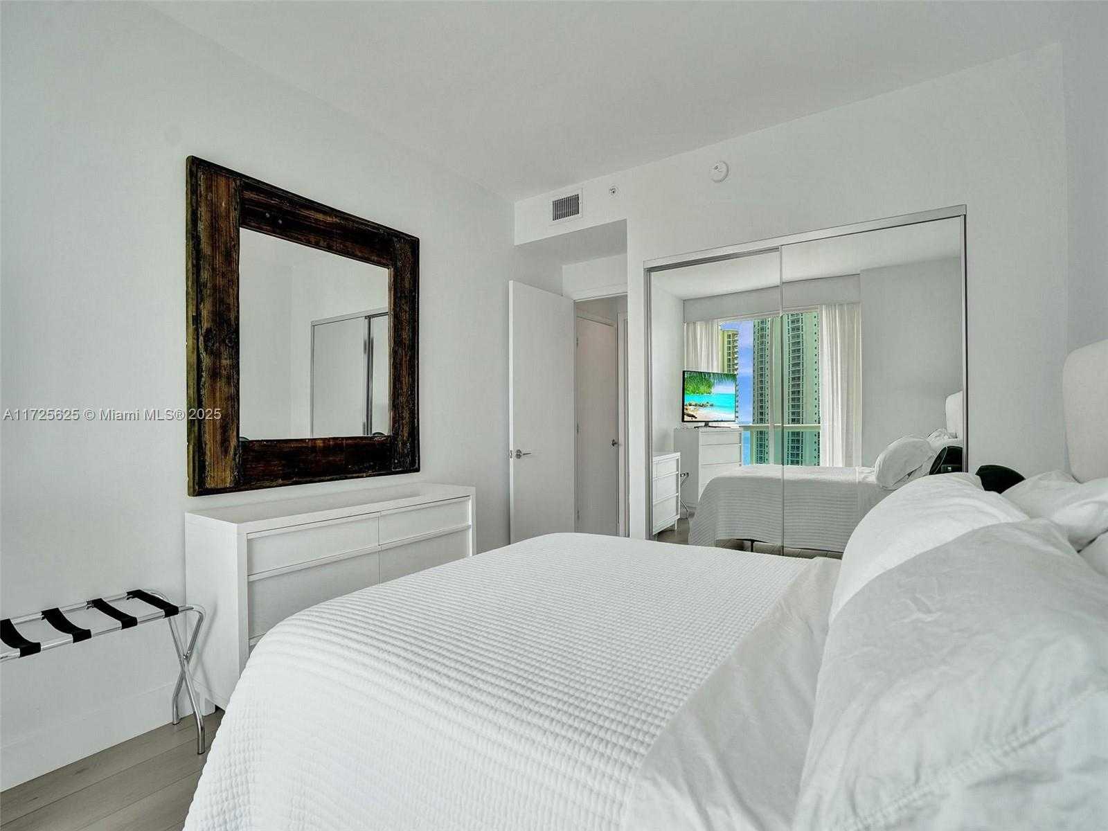 Small Image of 16400 COLLINS AVE #2543, Sunny Isles Beach Number 19