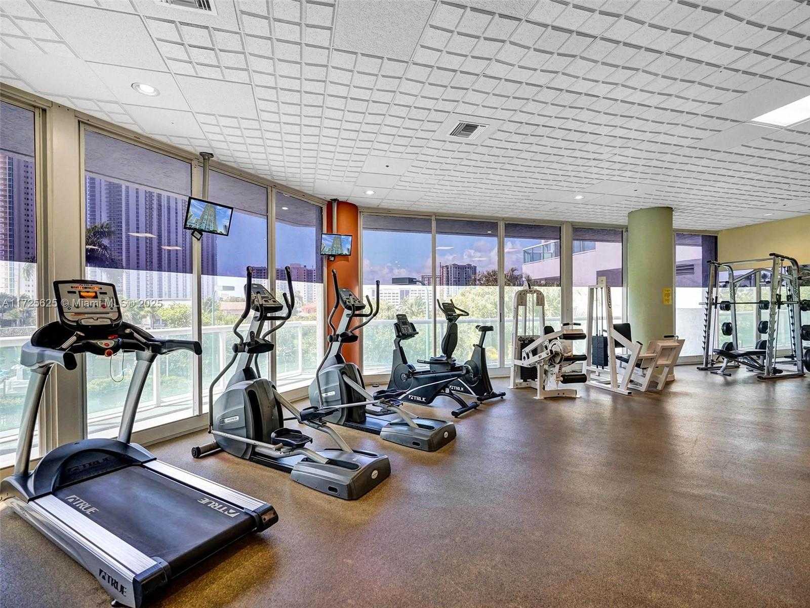 Small Image of 16400 COLLINS AVE #2543, Sunny Isles Beach Number 37