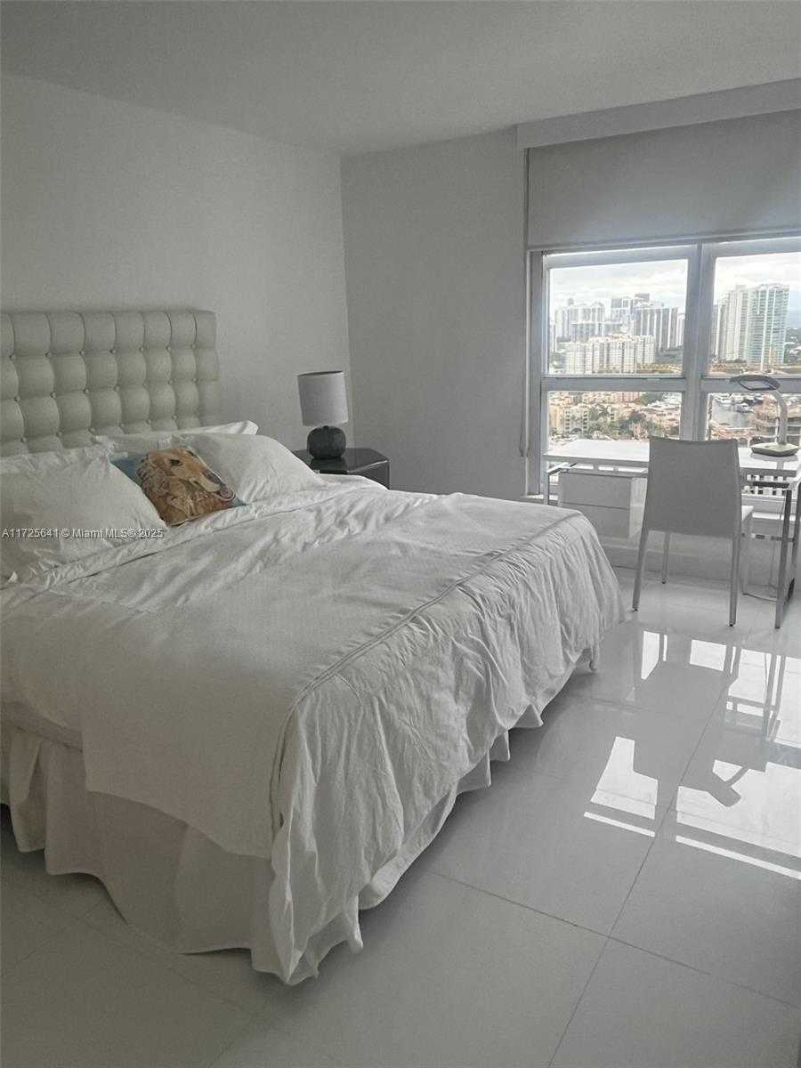 Small Image of 3530 MYSTIC POINTE DR #3007, Aventura Number 10
