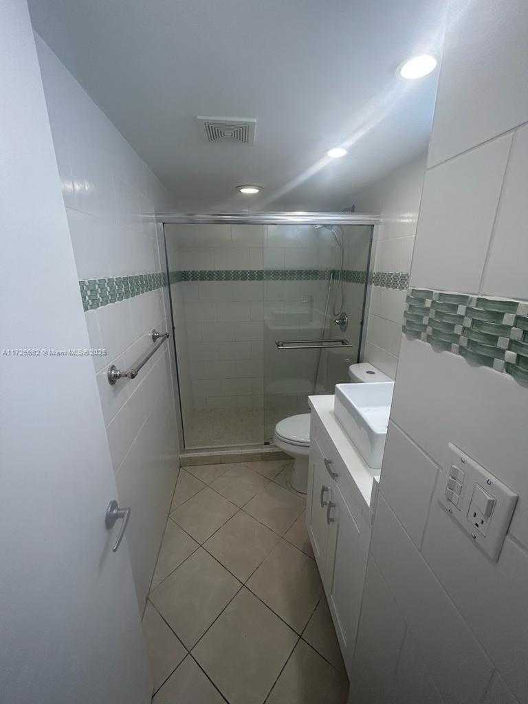 Small Image of 4301 COLLINS AVE #208, Miami Beach Number 20