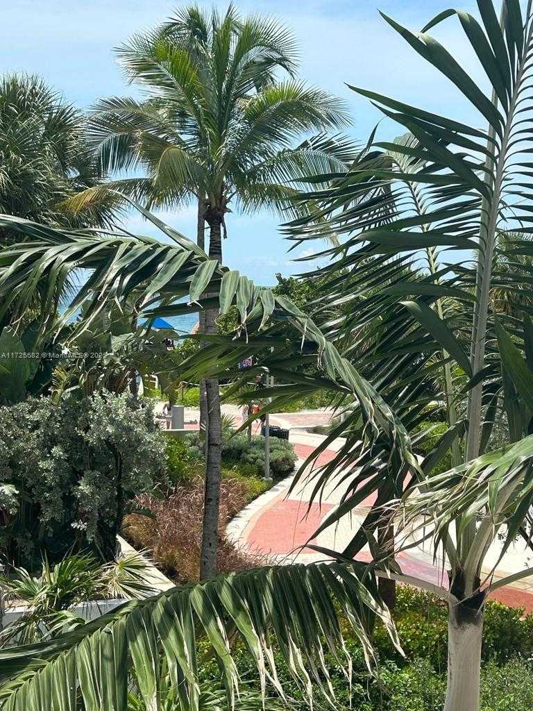 Small Image of 4301 COLLINS AVE #208, Miami Beach Number 25