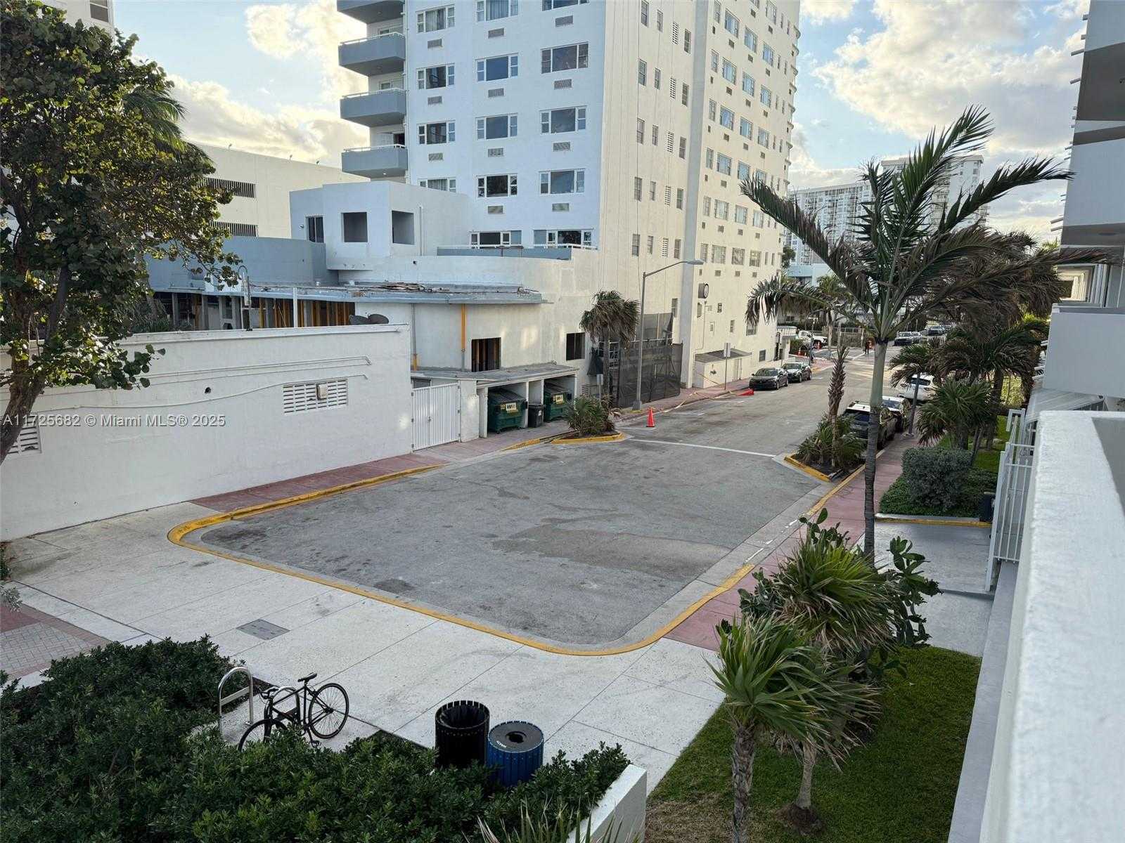 Small Image of 4301 COLLINS AVE #208, Miami Beach Number 29