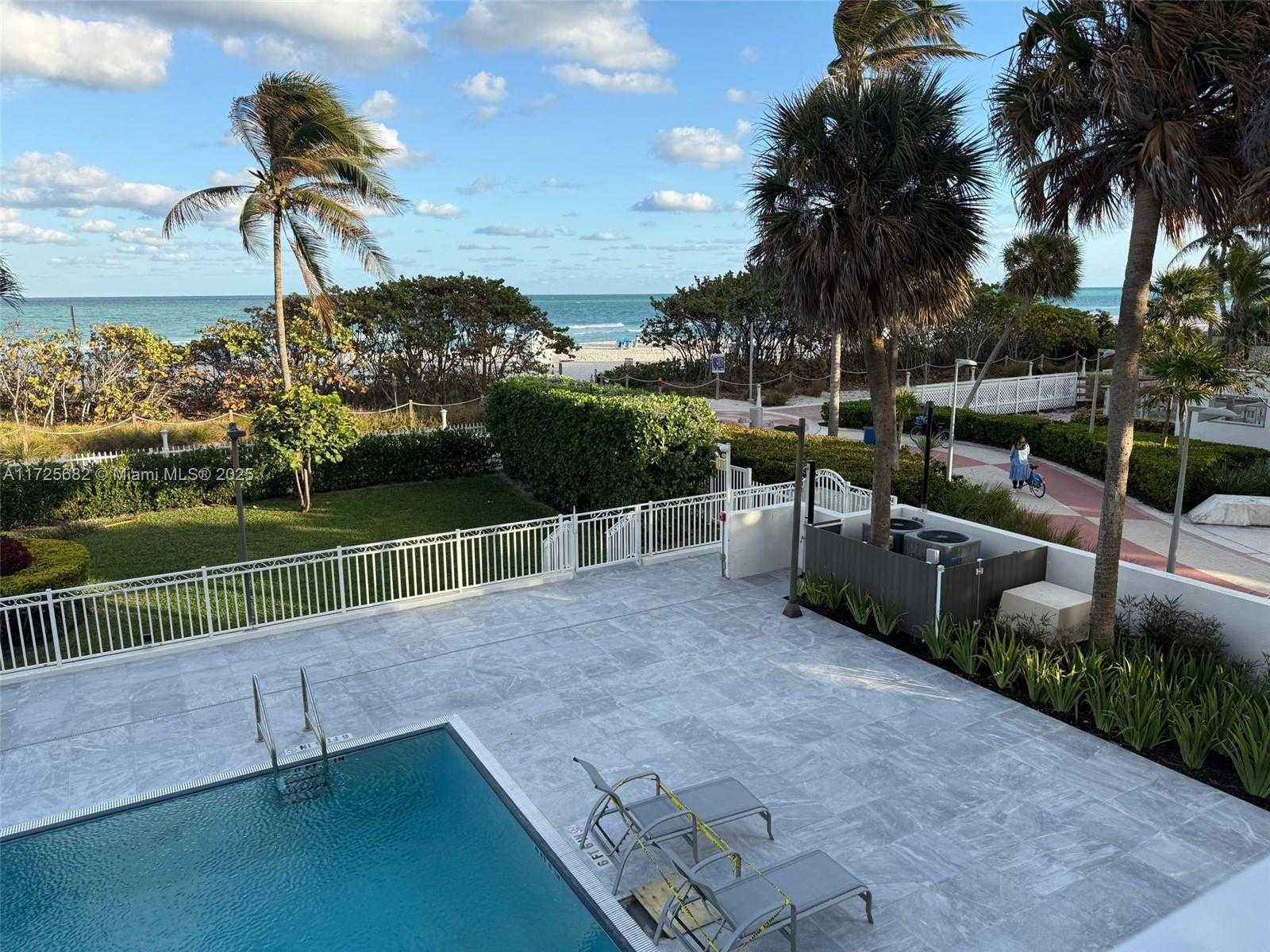 Small Image of 4301 COLLINS AVE #208, Miami Beach Number 32