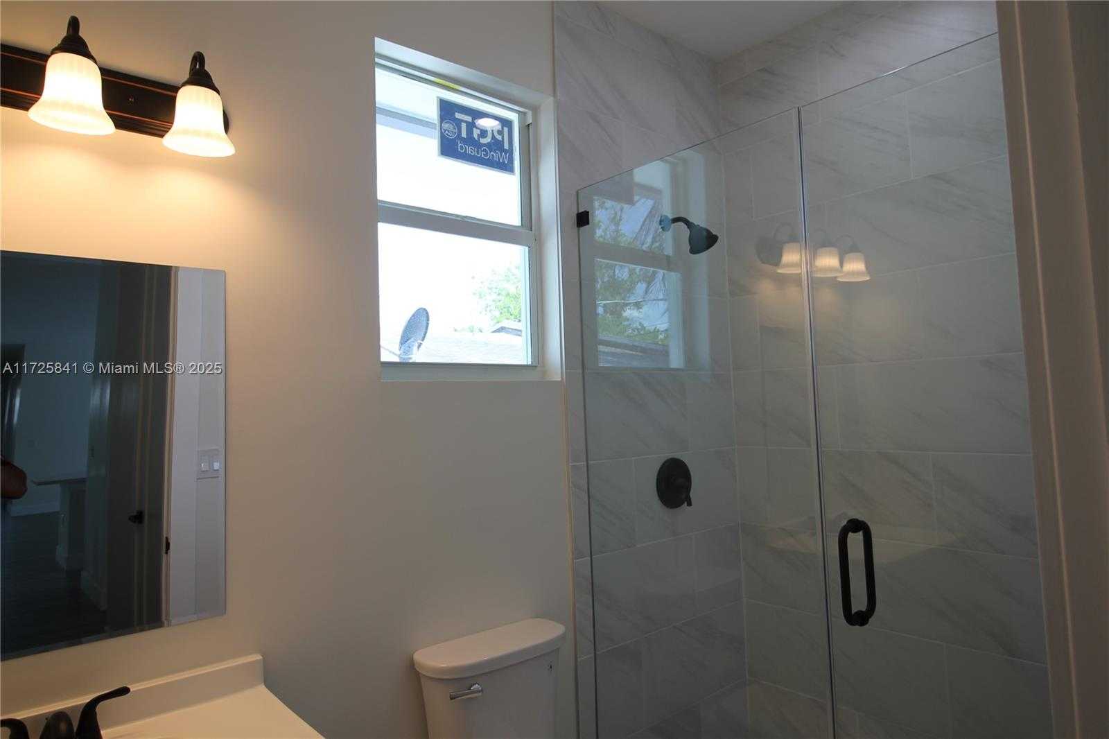 Small Image of 18071 SOUTH WEST 176 ST, Miami Number 38