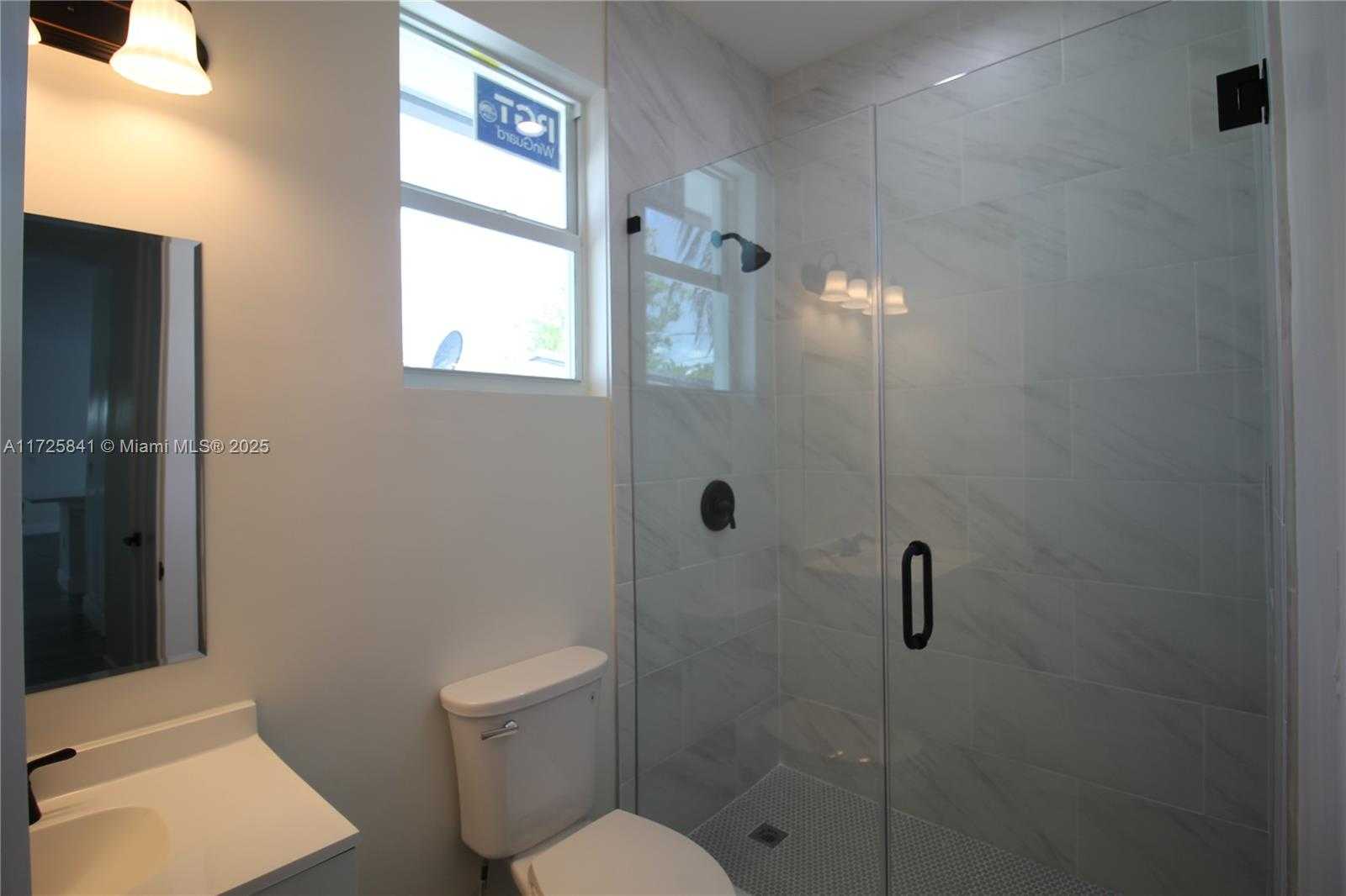Small Image of 18071 SOUTH WEST 176 ST, Miami Number 42