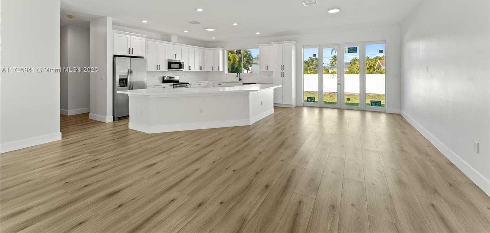 Small Image of 18071 SOUTH WEST 176 ST, Miami Number 8