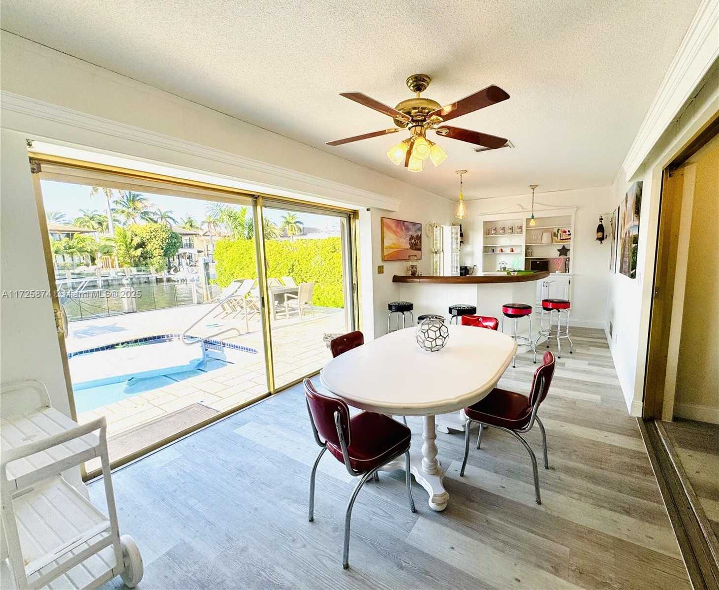 Small Image of 12 ISLA BAHIA DR, Fort Lauderdale Number 11
