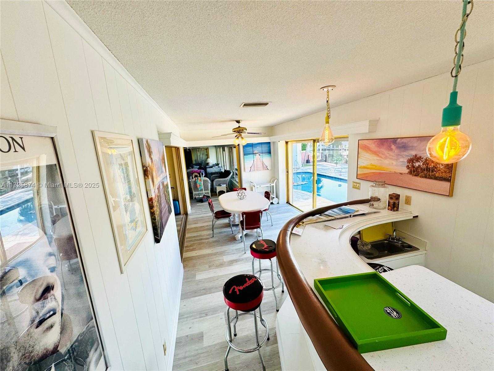 Small Image of 12 ISLA BAHIA DR, Fort Lauderdale Number 14