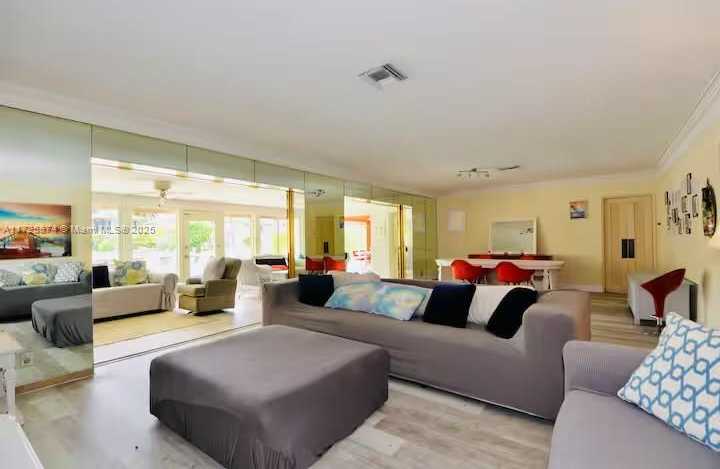 Small Image of 12 ISLA BAHIA DR, Fort Lauderdale Number 21