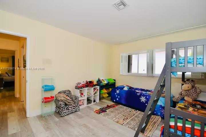 Small Image of 12 ISLA BAHIA DR, Fort Lauderdale Number 28
