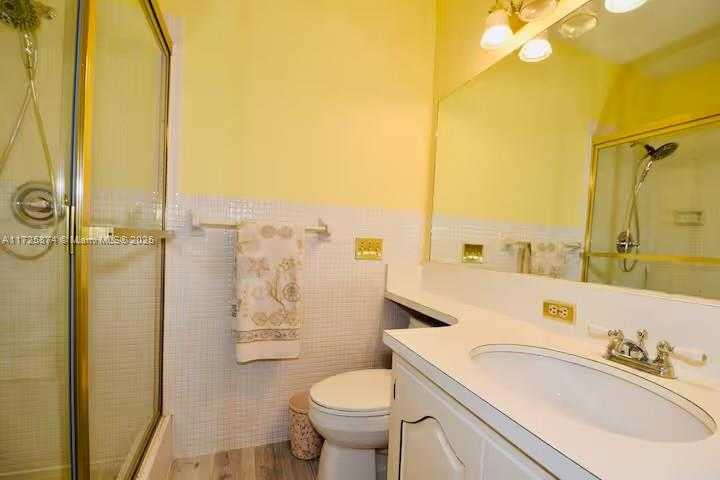 Small Image of 12 ISLA BAHIA DR, Fort Lauderdale Number 30