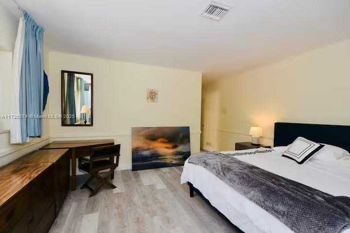 Small Image of 12 ISLA BAHIA DR, Fort Lauderdale Number 34