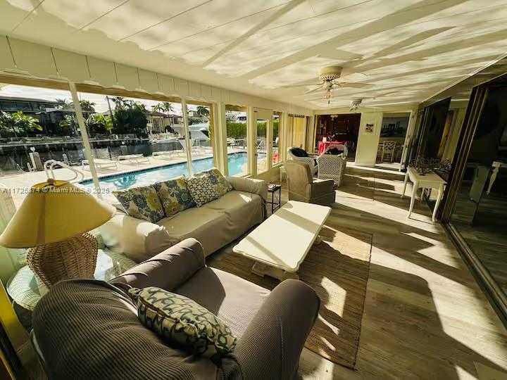 Small Image of 12 ISLA BAHIA DR, Fort Lauderdale Number 36