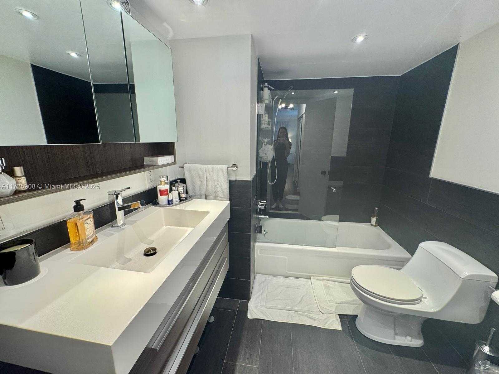 Small Image of 2780 NORTH EAST 183RD ST #1203, Aventura Number 32