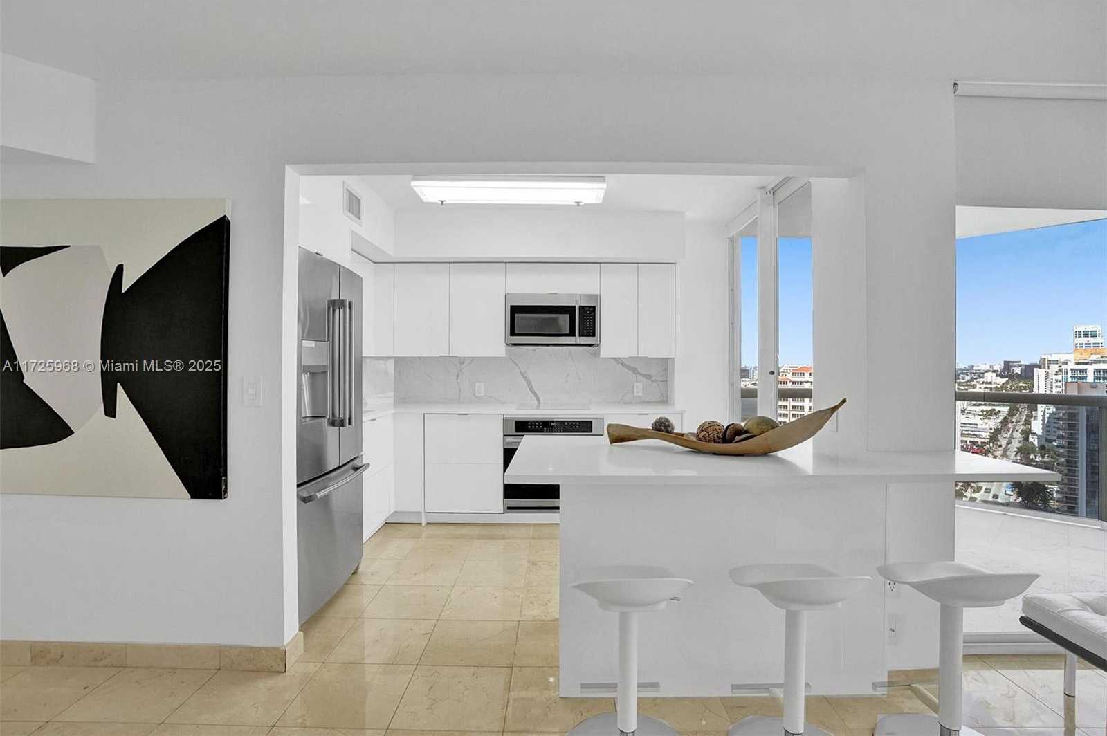 Small Image of 6301 COLLINS AVE #2308, Miami Beach Number 10