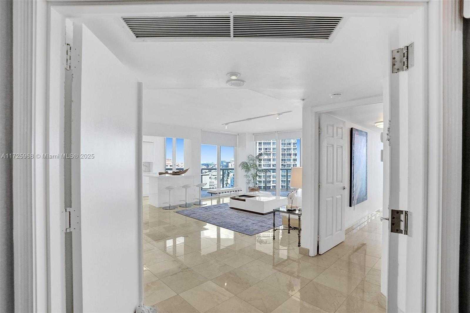 Small Image of 6301 COLLINS AVE #2308, Miami Beach Number 16