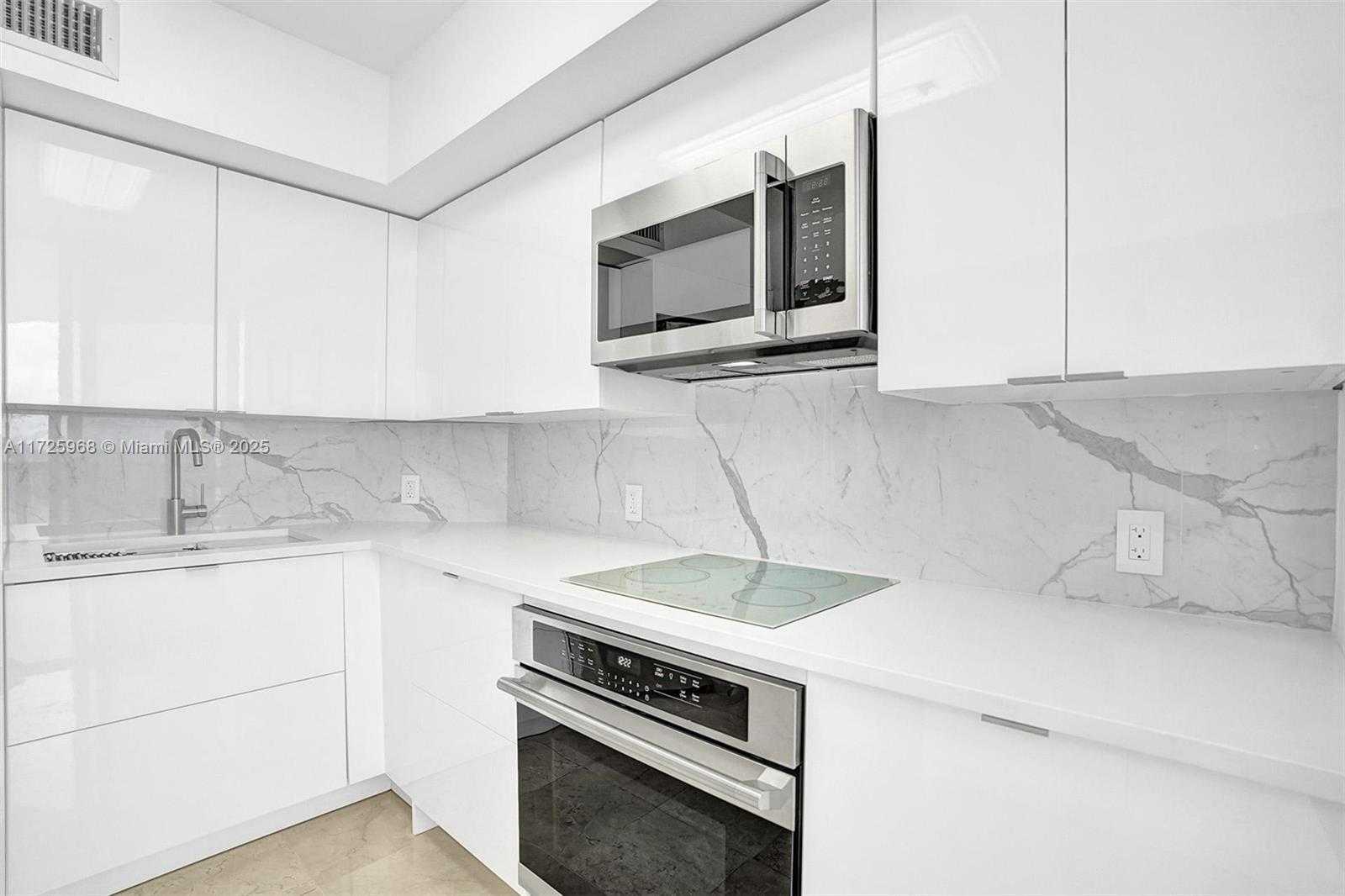 Small Image of 6301 COLLINS AVE #2308, Miami Beach Number 19