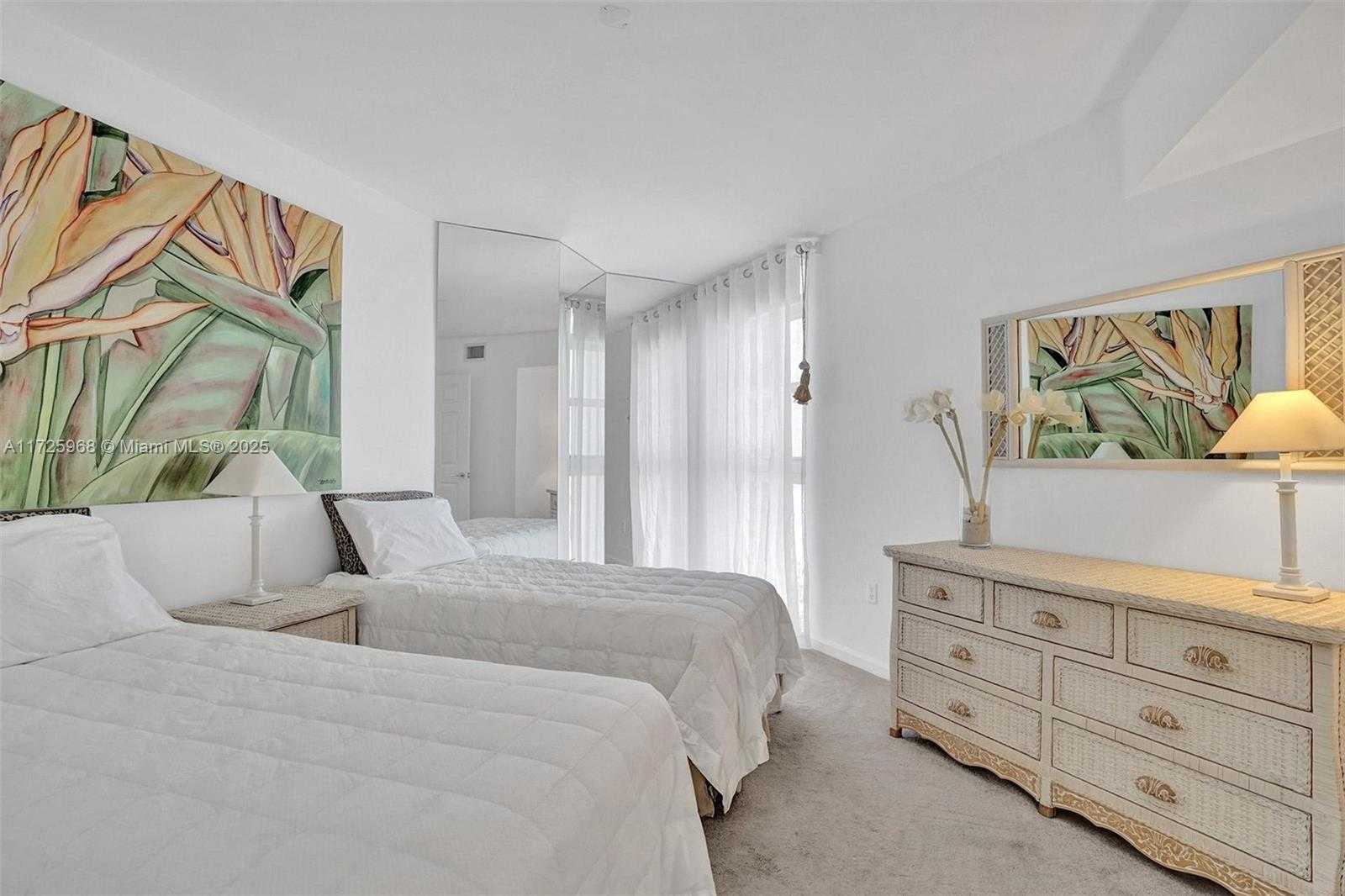 Small Image of 6301 COLLINS AVE #2308, Miami Beach Number 31