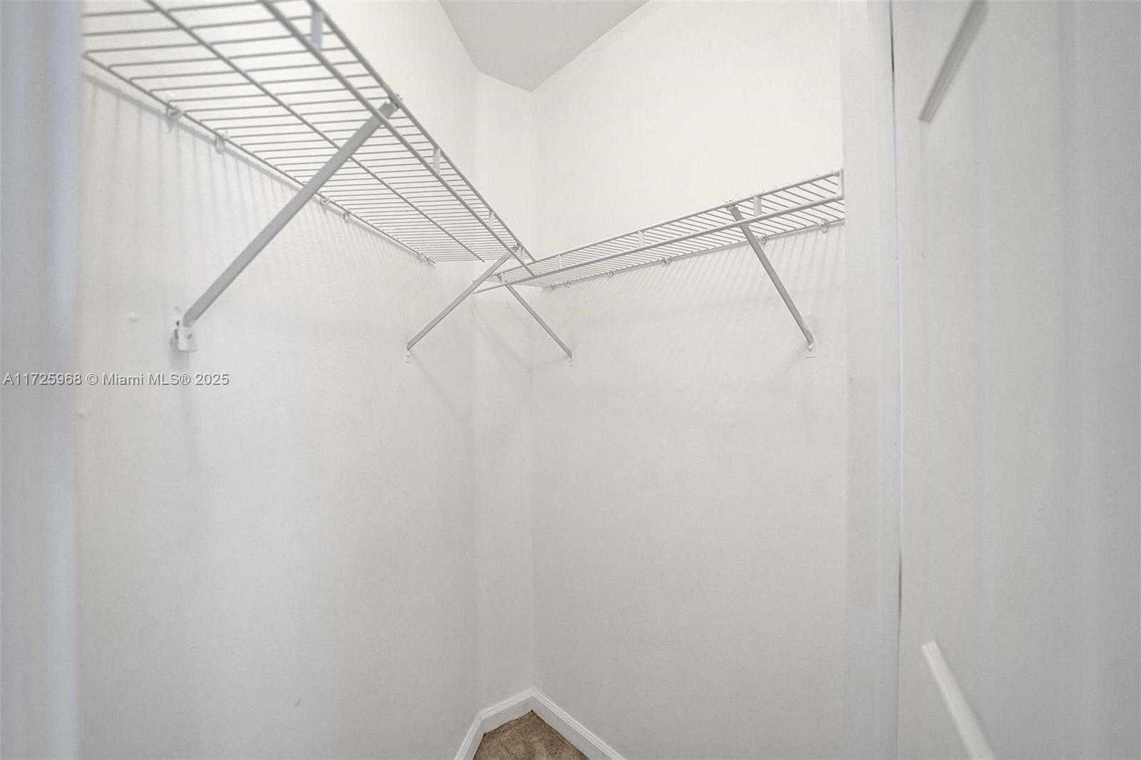 Small Image of 6301 COLLINS AVE #2308, Miami Beach Number 35