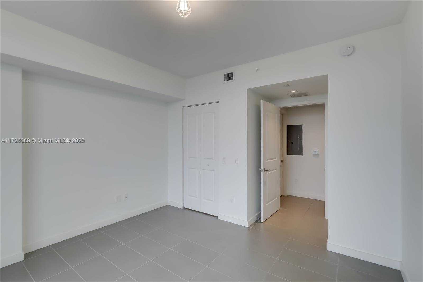 Small Image of 1600 NORTH EAST 1ST AVE #1918, Miami Number 32