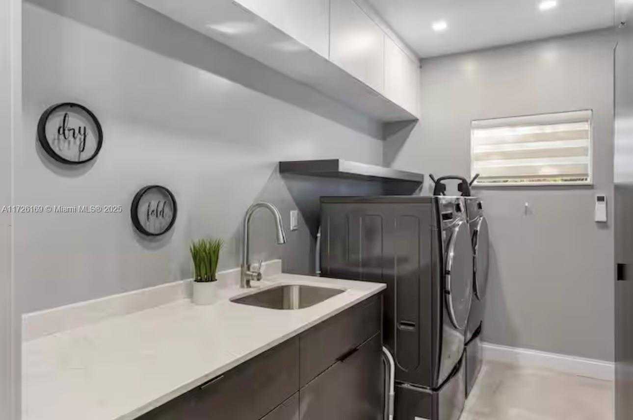 Small Image of 1019 NORTH EAST 115TH ST #1019, Biscayne Park Number 22