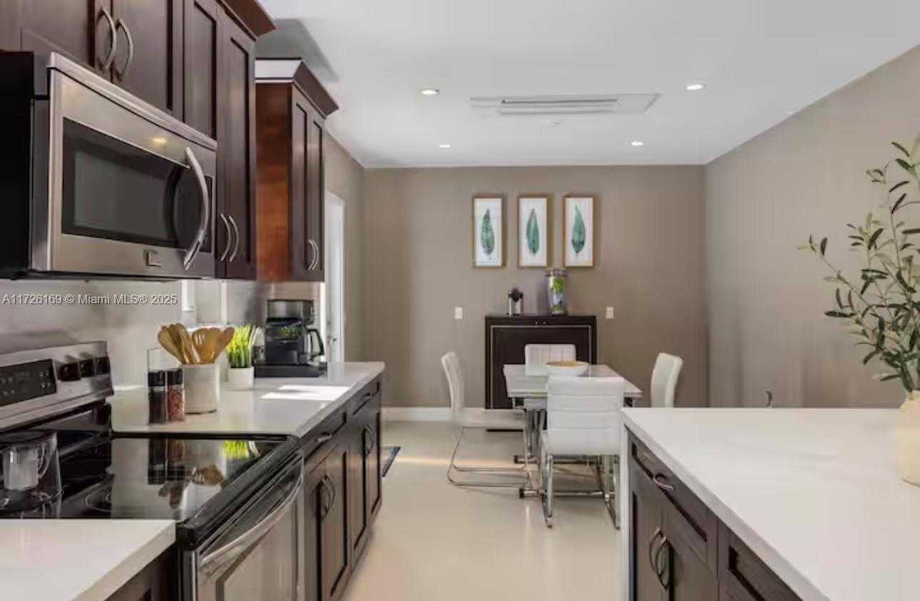 Small Image of 1019 NORTH EAST 115TH ST #1019, Biscayne Park Number 8