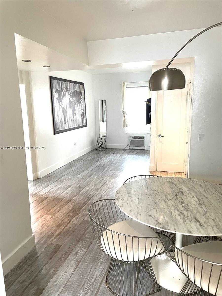 Small Image of 821 JEFFERSON AVE #4, Miami Beach Number 2